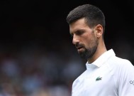 爱游戏APP-费德勒在IG比赛中战术调整，锐不可当引发热议！